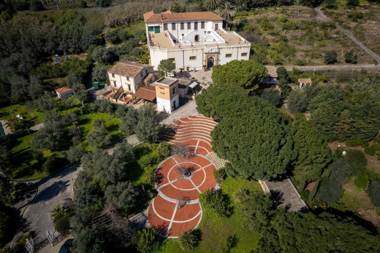 Agriturismo Villa Cefala Санта-Флавия Экстерьер фото