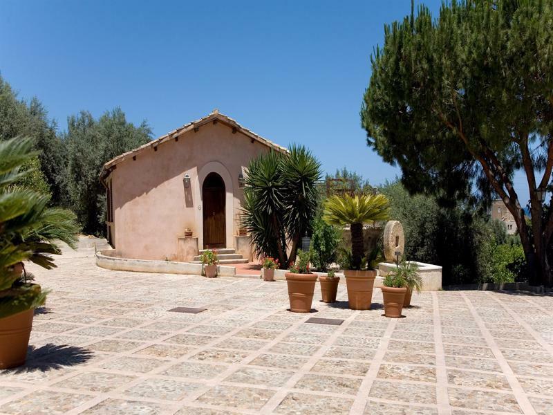 Agriturismo Villa Cefala Санта-Флавия Экстерьер фото